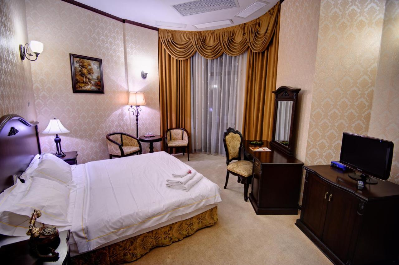 Hotel Carol inainte de transformare