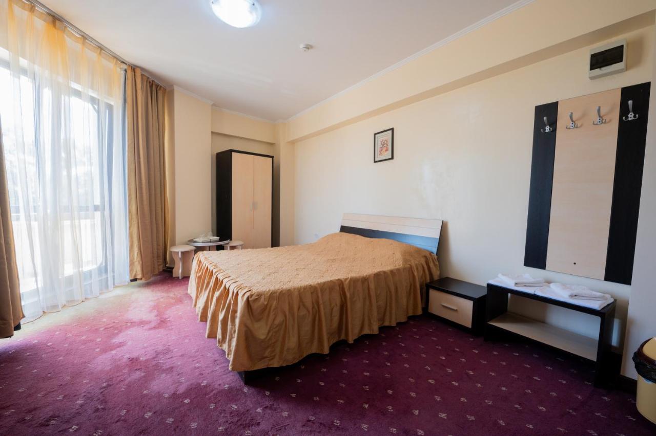 Hotel Coral inainte de transformare