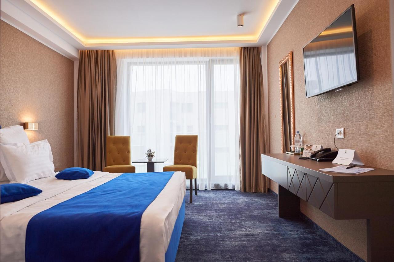 Hotel Stavros inainte de transformare